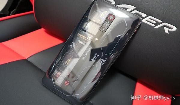 红魔手机和平精英辅助键怎么设置（红魔手机和平精英联动功能）