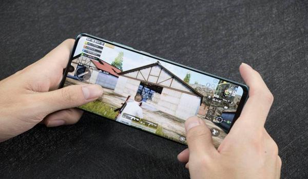 开挂和平精英软件下载ios华为（和平精英开挂app下载ios）