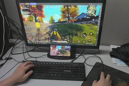 手游 吃鸡 电脑玩 开挂(手游吃鸡电脑模式的设置技巧?)