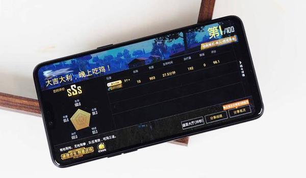 玩吃鸡相当开挂的手机游戏（如何提升吃鸡游戏技术？）